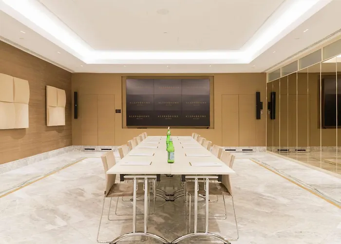 Aleph Hotel, Curio Collection By Hilton רומא