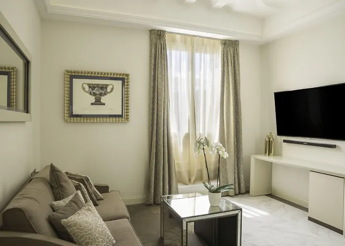 מלון Aleph Hotel, Curio Collection By Hilton 5*