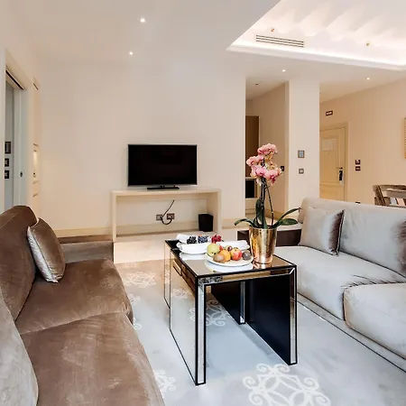 Aleph Hotel, Curio Collection By Hilton 5* Rzym