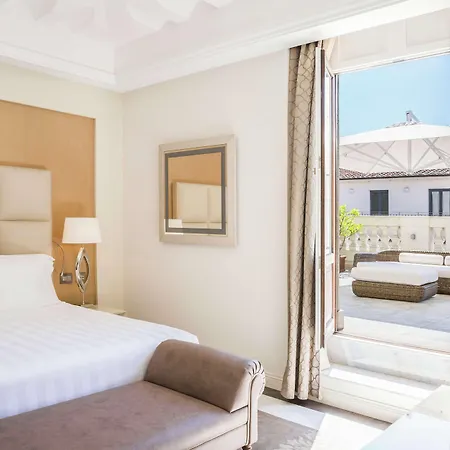 מלון Aleph Hotel, Curio Collection By Hilton 5*