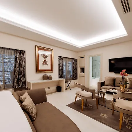 Aleph Hotel, Curio Collection By Hilton 5* Rom