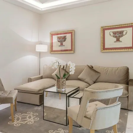 מלון Aleph Hotel, Curio Collection By Hilton