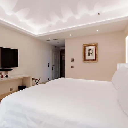 Aleph Hotel, Curio Collection By Hilton Roma